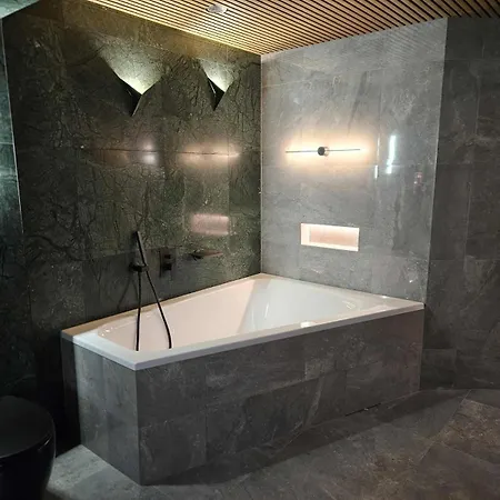 Tales Of Thule -4 Bedroom Cozy And Stylish Villa