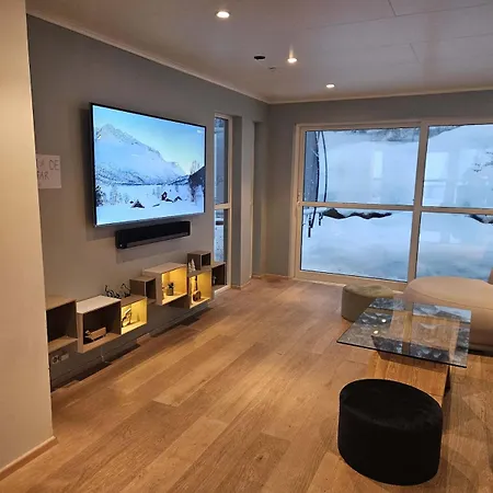 Tales Of Thule -4 Bedroom Cozy And Stylish *